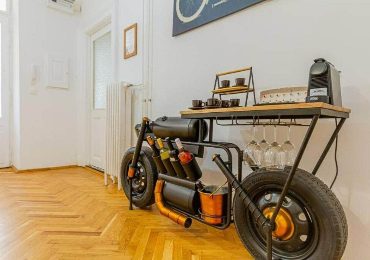 Luxury Apartment By The Famous Vaci Street Budapest Esterno foto